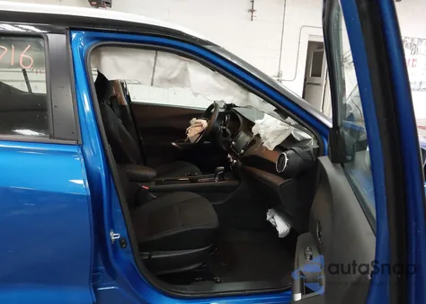 2023 Nissan Kicks Sv Xtronic Cvt z USA, uszkodzony, nr VIN 3N1CP5CV8PL574925